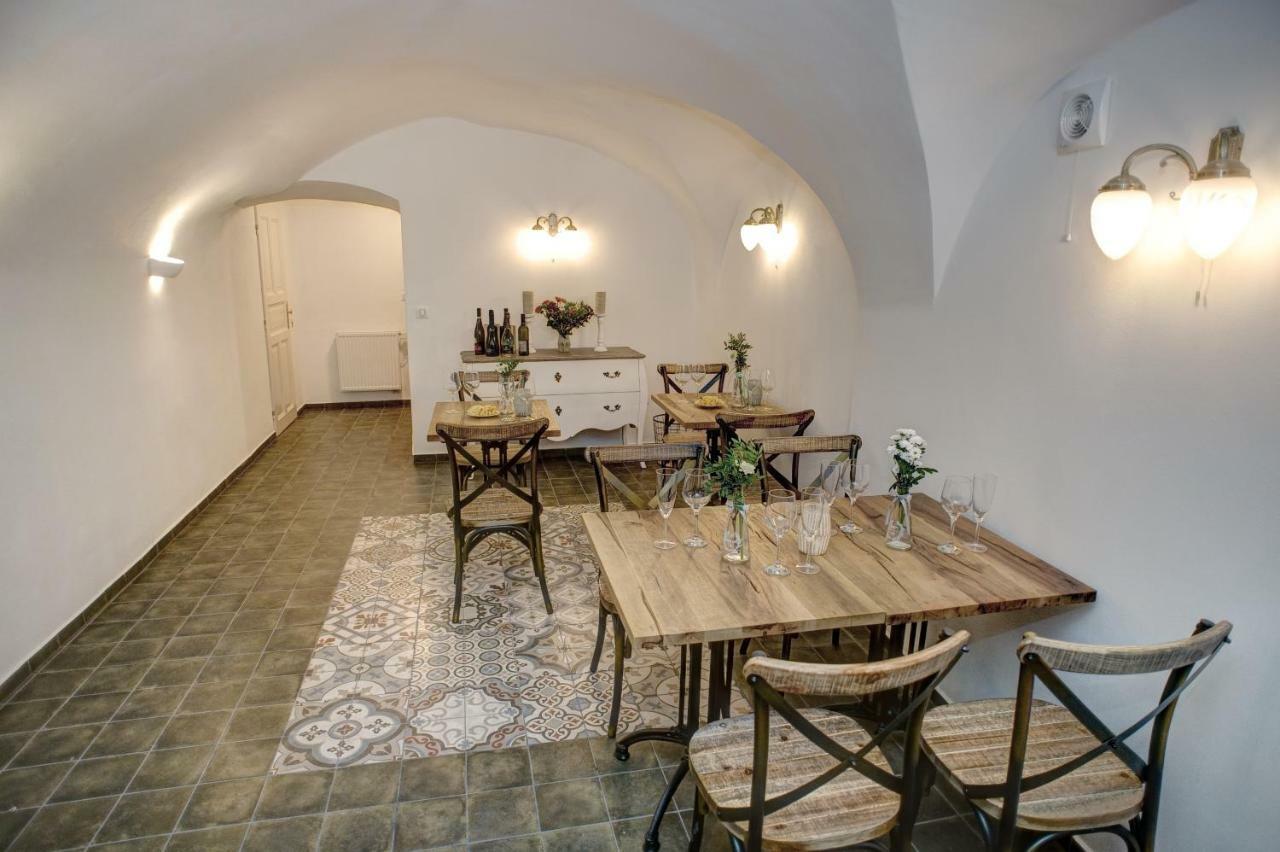 Kristanka - Kouzelne Apartmany Prachatice Exterior photo